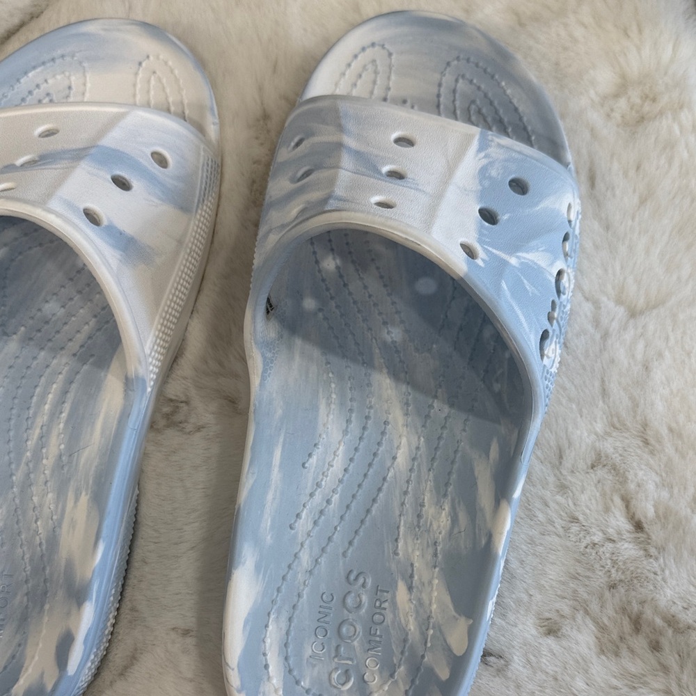 CROCS Light Blue and White Marbled Slide Sandals